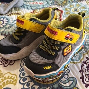 Skechers Gray and Yellow Sneakers with Velcro Strap